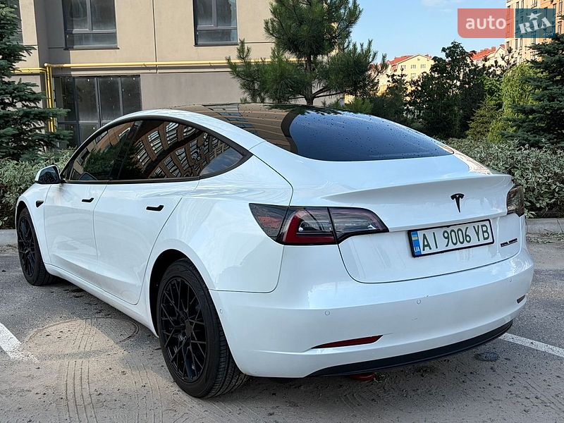 Седан Tesla Model 3 2021 в Софиевской Борщаговке