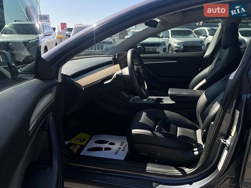 Седан Tesla Model 3 2022 в Мукачевому фото 9 Седан Tesla Model 3 2022 в Мукачевому