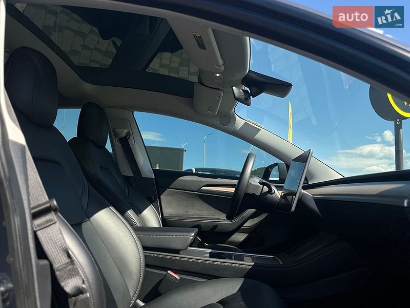 Седан Tesla Model 3 2022 в Мукачевому фото 21 Седан Tesla Model 3 2022 в Мукачевому