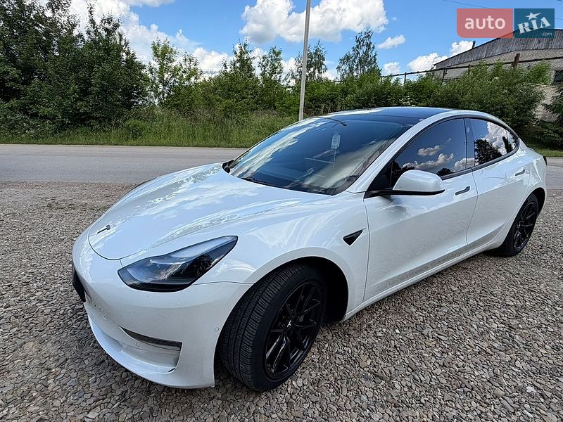 Седан Tesla Model 3 2021 в Самборі фото Седан Tesla Model 3 2021 в Самборі
