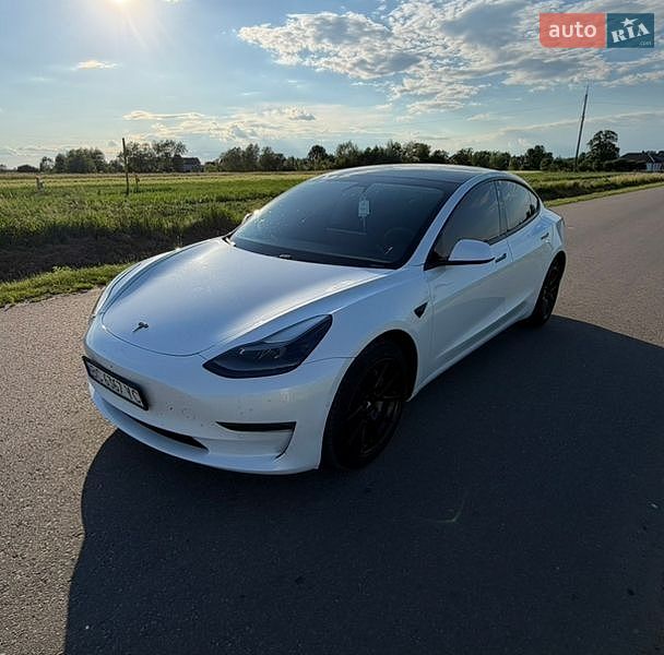 Седан Tesla Model 3 2021 в Самборі фото 3 Седан Tesla Model 3 2021 в Самборі