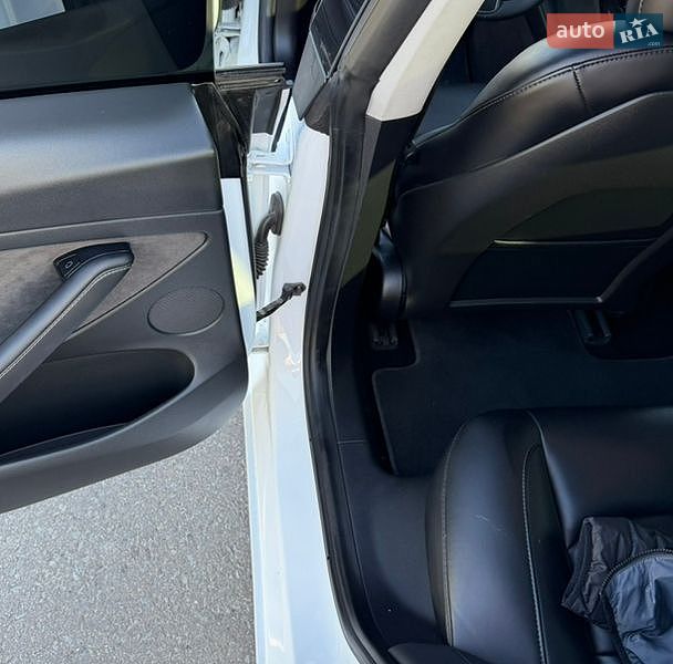 Седан Tesla Model 3 2021 в Самборі фото 14 Седан Tesla Model 3 2021 в Самборі