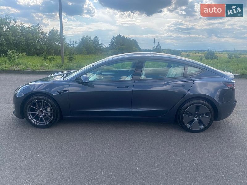 Седан Tesla Model 3 2021 в Ковеле