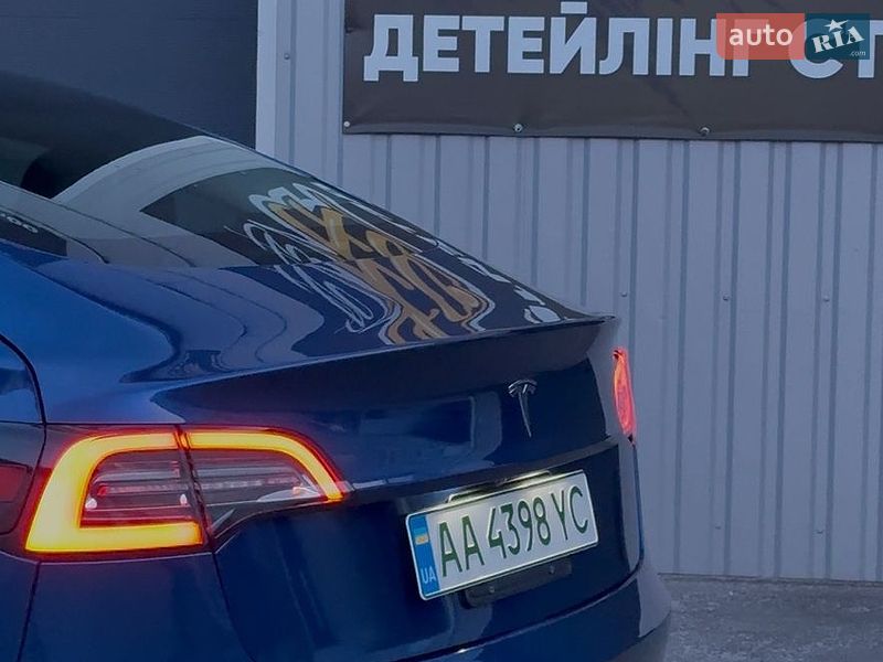 Седан Tesla Model 3 2019 в Білій Церкві