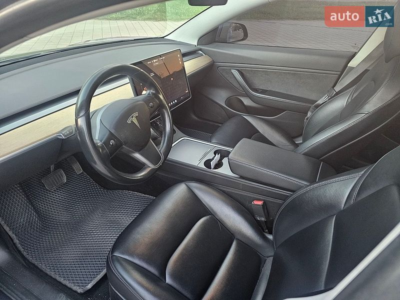 Седан Tesla Model 3 2019 в Запоріжжі