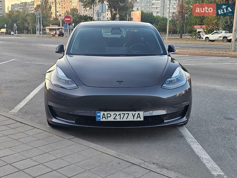 Седан Tesla Model 3 2019 в Запоріжжі