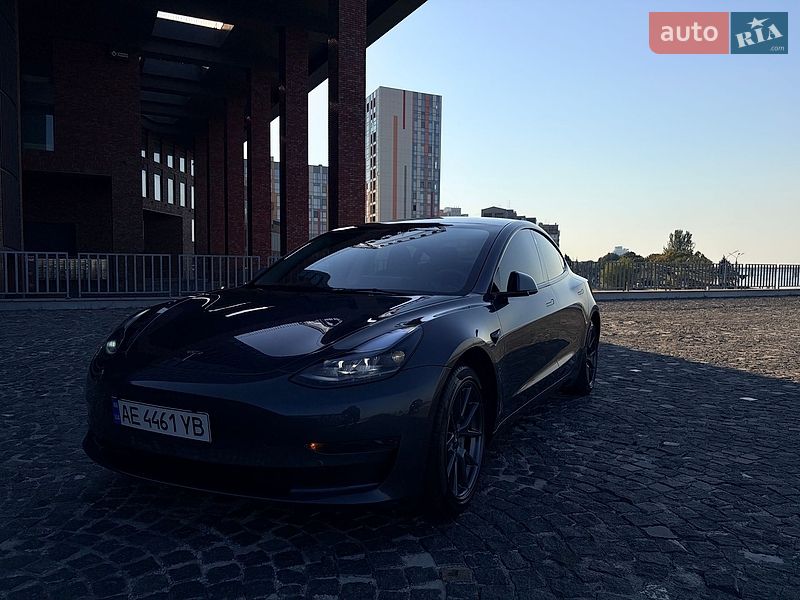 Седан Tesla Model 3 2023 в Днепре фото 7 Седан Tesla Model 3 2023 в Днепре