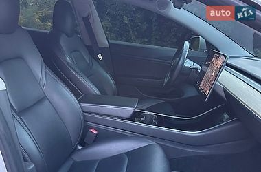 Седан Tesla Model 3 2018 в Софіївській Борщагівці