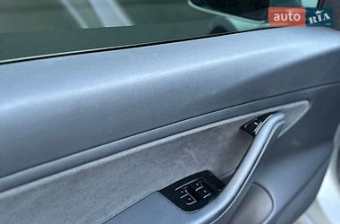 Седан Tesla Model 3 2018 в Софіївській Борщагівці
