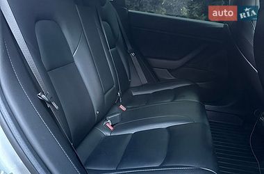 Седан Tesla Model 3 2018 в Софіївській Борщагівці