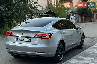 Седан Tesla Model 3 2018 в Софіївській Борщагівці