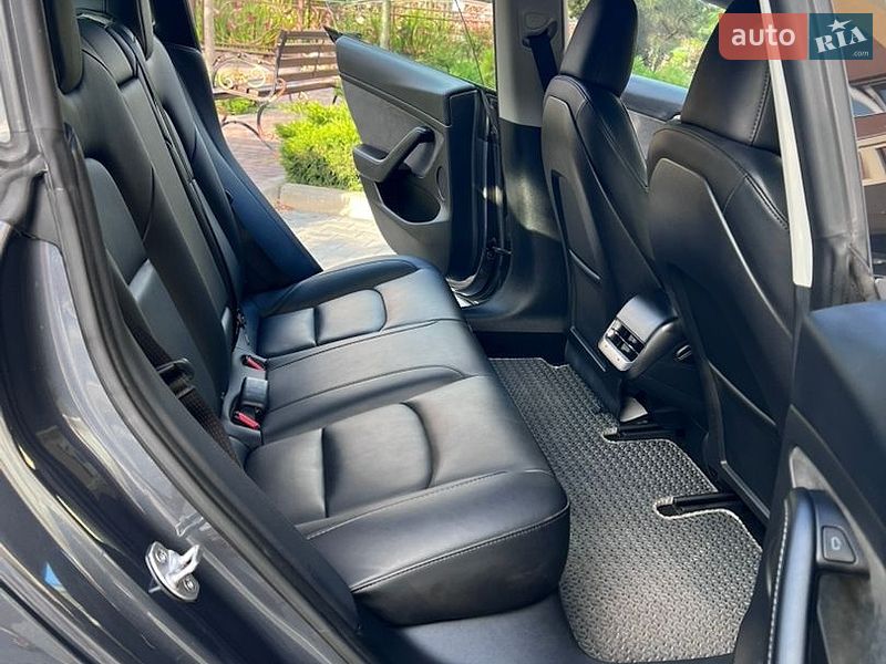 Седан Tesla Model 3 2023 в Софиевской Борщаговке