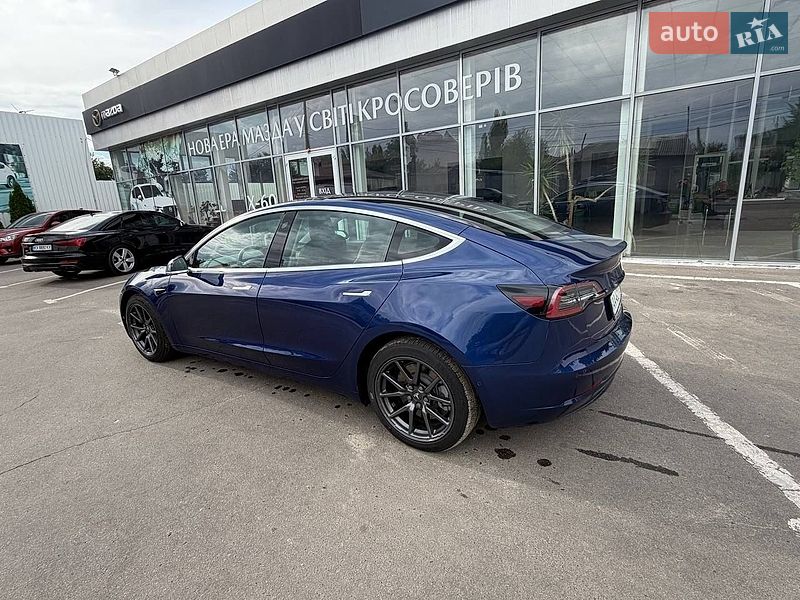 Седан Tesla Model 3 2019 в Харькове