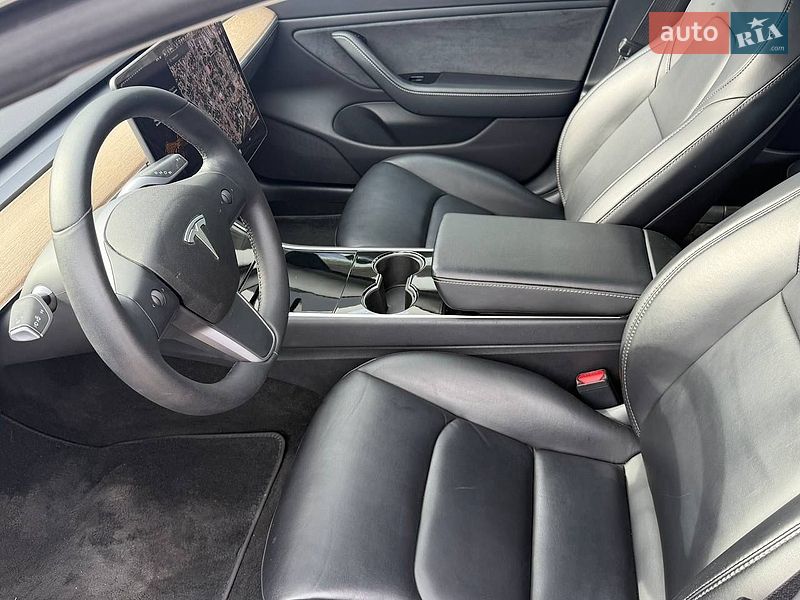 Седан Tesla Model 3 2019 в Харькове