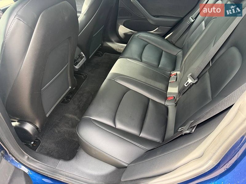 Седан Tesla Model 3 2019 в Харькове
