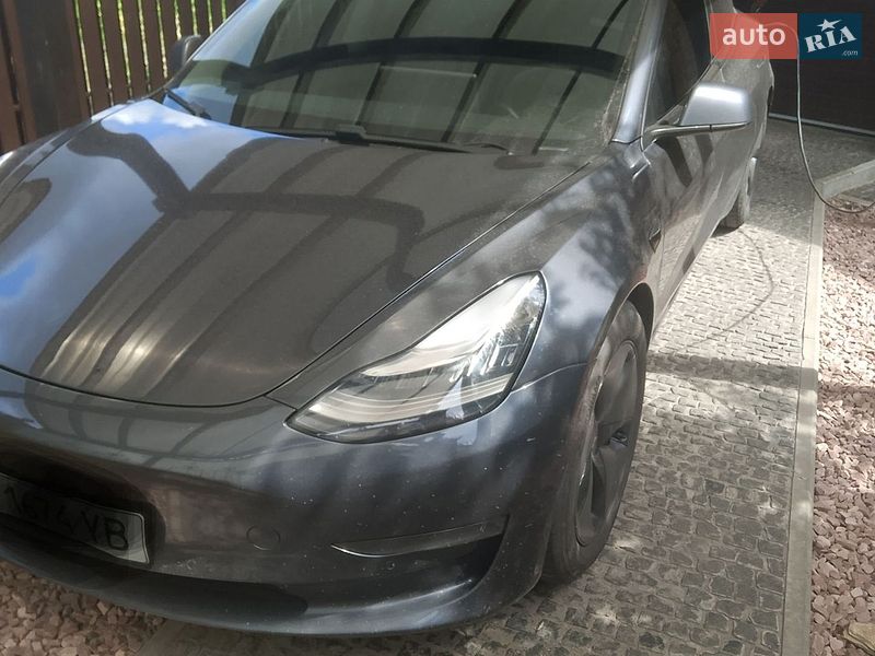 Tesla Model 3 2019