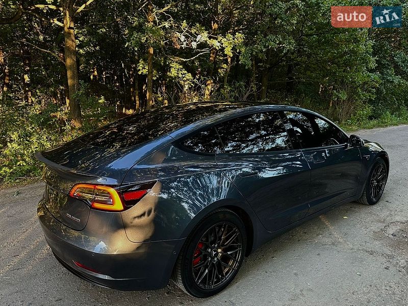 Седан Tesla Model 3 2022 в Луцке фото 3 Седан Tesla Model 3 2022 в Луцке