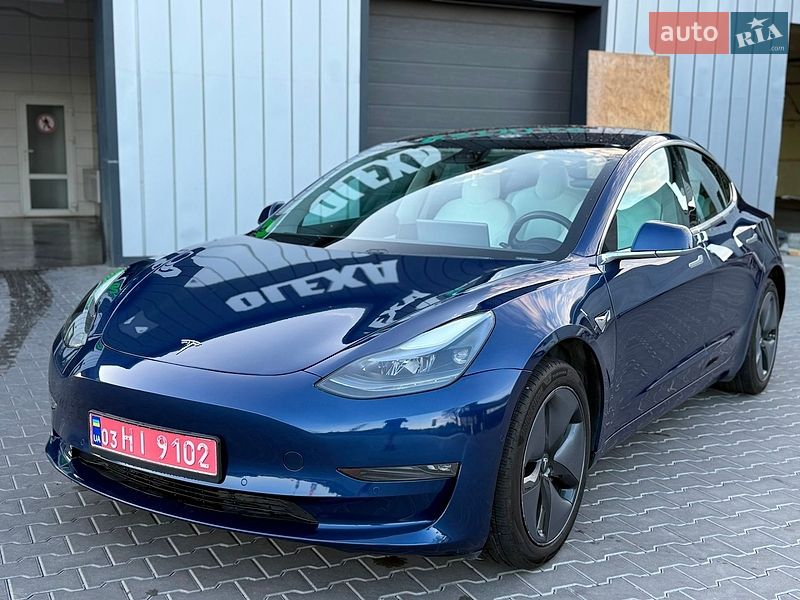 Седан Tesla Model 3 2018 в Владимире