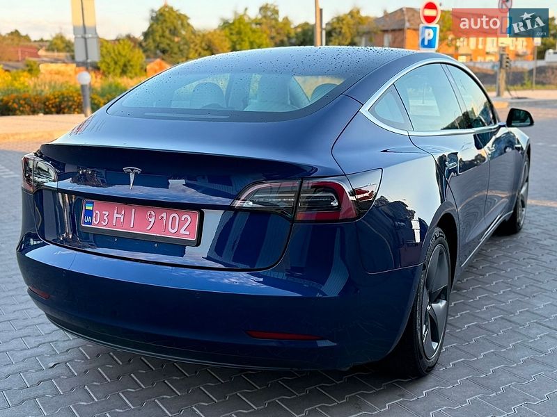 Седан Tesla Model 3 2018 в Владимире