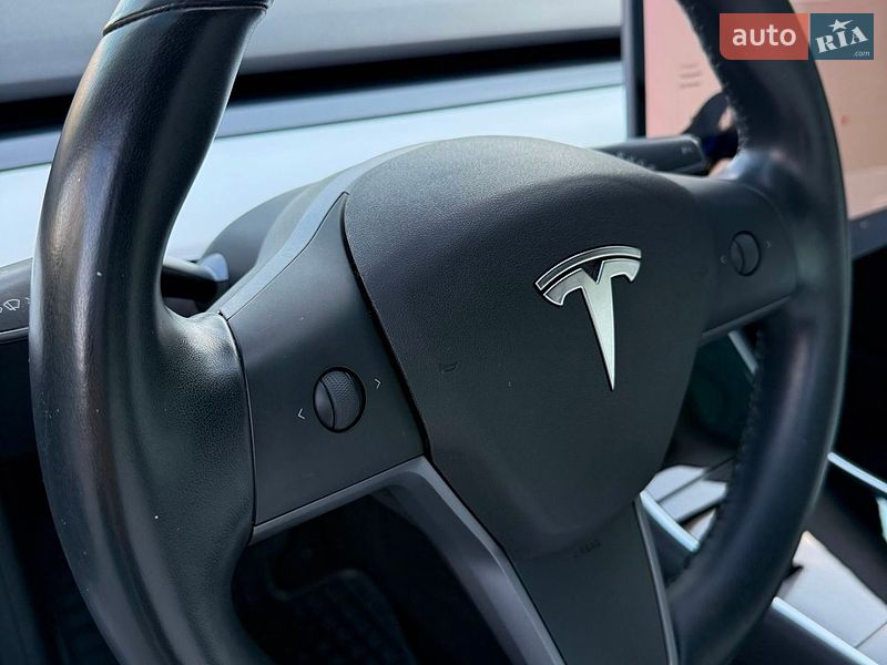 Седан Tesla Model 3 2018 в Владимире