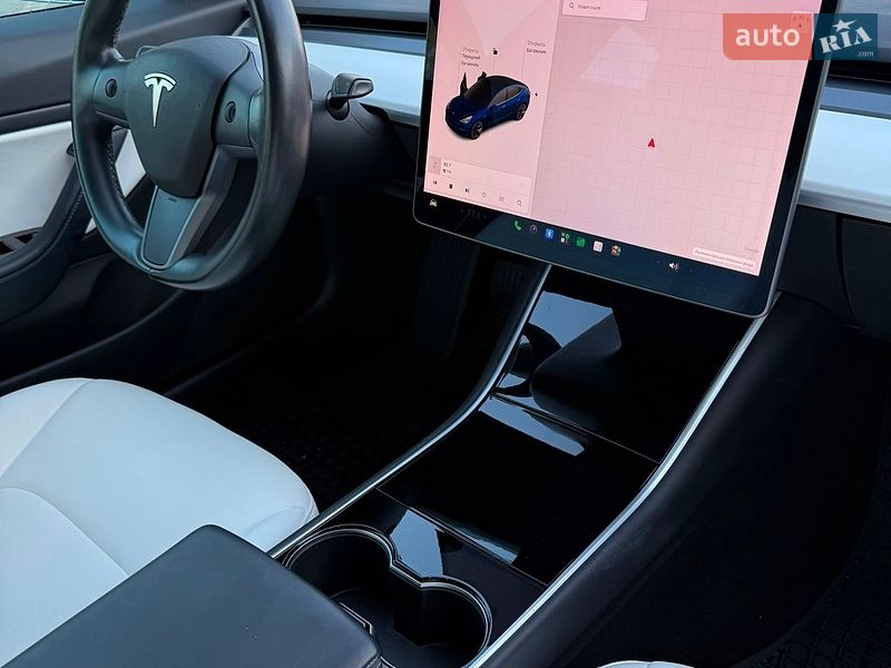 Седан Tesla Model 3 2018 в Владимире