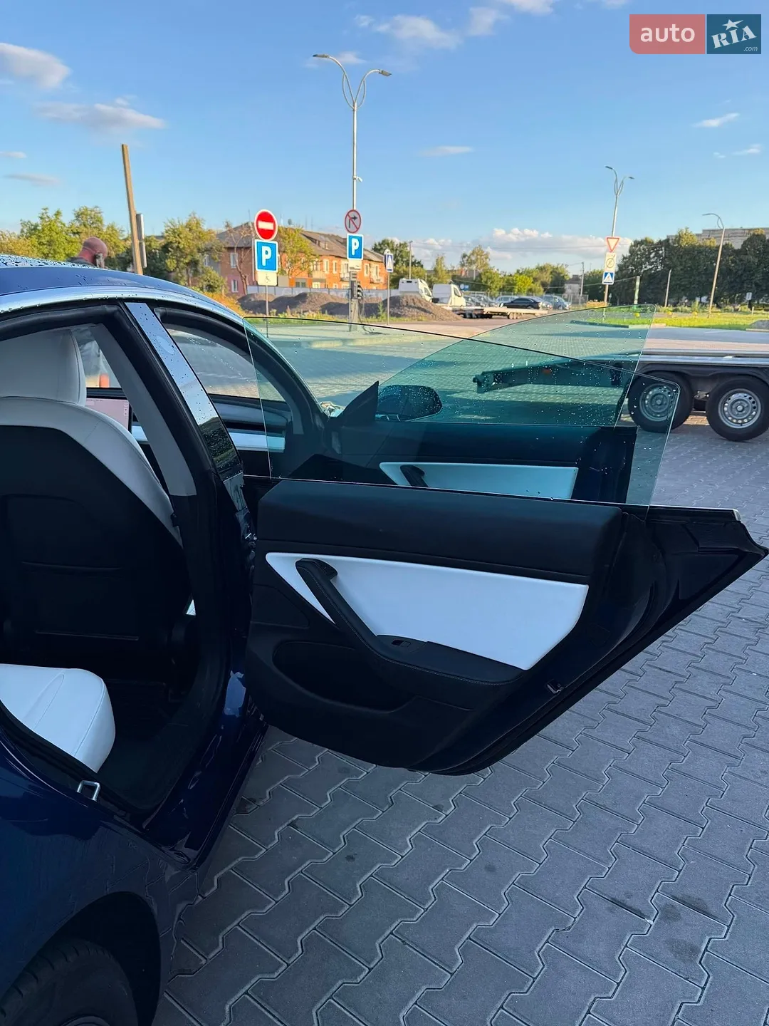 2018 Tesla Model 3 - мініатюра 39