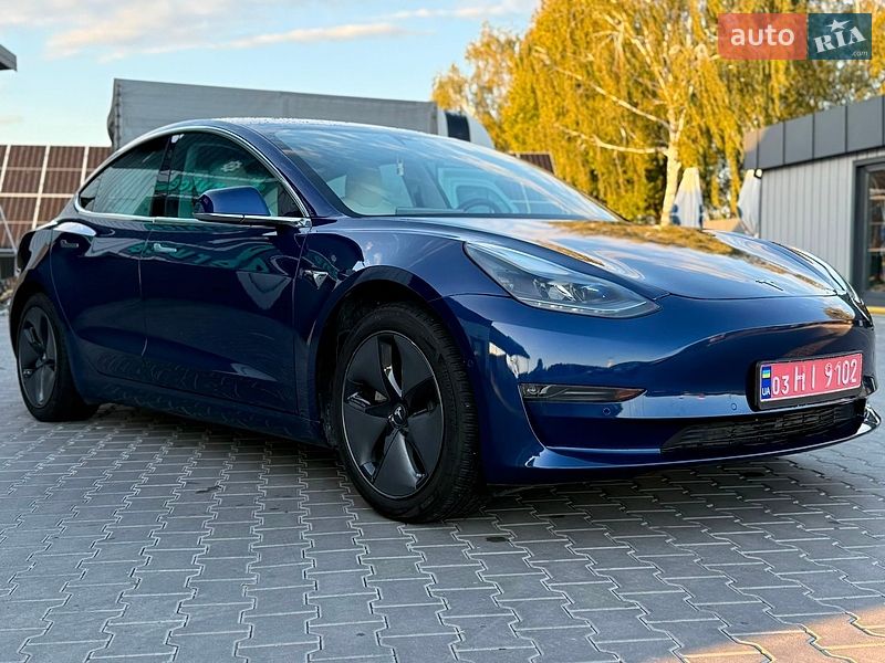 Седан Tesla Model 3 2018 в Владимире