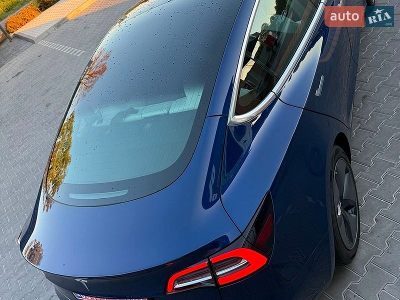 Седан Tesla Model 3 2018 в Владимире