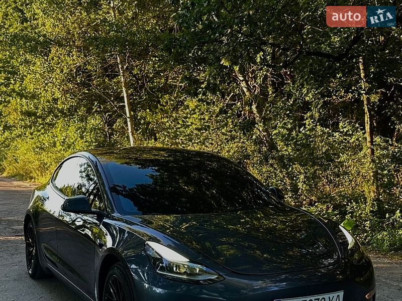 Седан Tesla Model 3 2022 в Луцке фото Седан Tesla Model 3 2022 в Луцке
