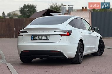 Седан Tesla Model 3 2025 в Стрые