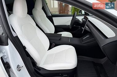 Седан Tesla Model 3 2025 в Стрые
