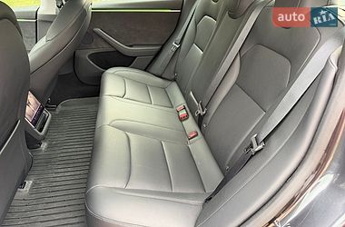 Седан Tesla Model 3 2024 в Тернополе