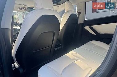 Седан Tesla Model 3 2018 в Коломые