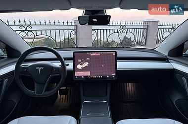Седан Tesla Model 3 2021 в Одесі