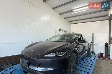 tesla model-3 2025 в Киев от профессионального продавца Діма