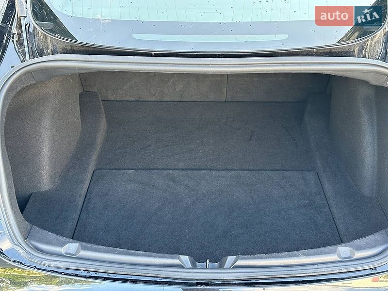 Седан Tesla Model 3 2019 в Луцьку