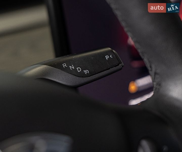 Седан Tesla Model 3 2022 в Чернівцях