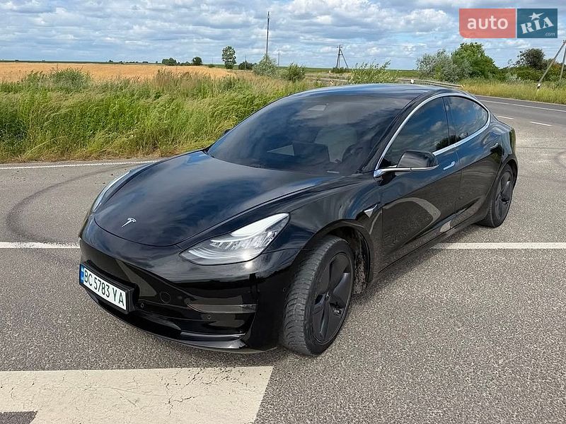 Седан Tesla Model 3 2020 в Львові фото Седан Tesla Model 3 2020 в Львові