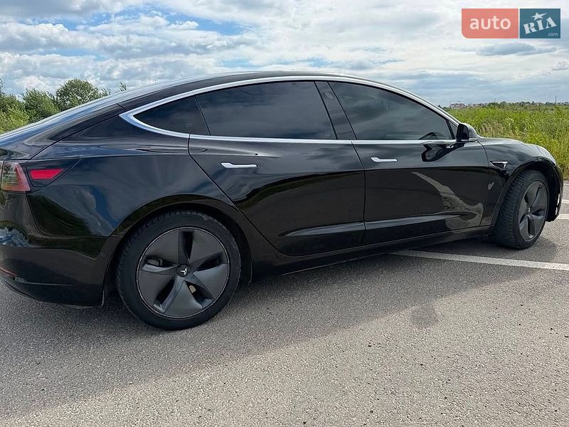Седан Tesla Model 3 2020 в Львові фото 4 Седан Tesla Model 3 2020 в Львові
