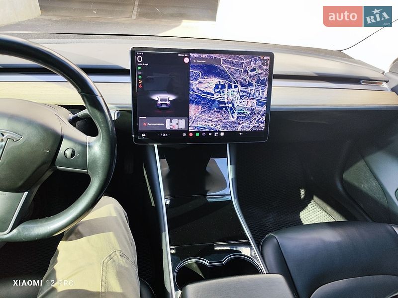 Седан Tesla Model 3 2017 в Львові