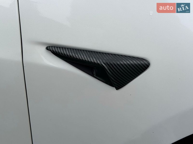 Седан Tesla Model 3 2021 в Кропивницькому