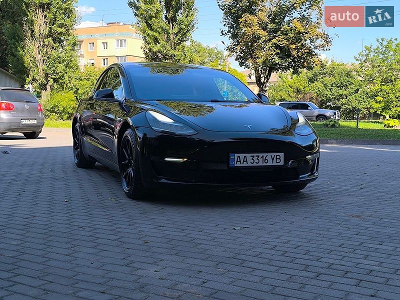 Седан Tesla Model 3 2018 в Кам'янець-Подільському