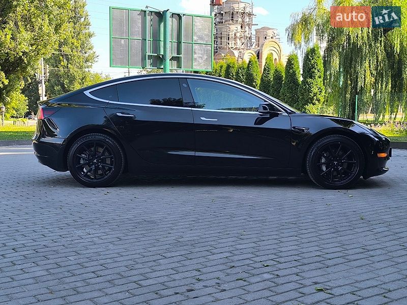 Седан Tesla Model 3 2018 в Кам'янець-Подільському