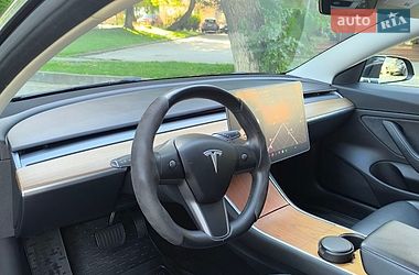 Седан Tesla Model 3 2018 в Кам'янець-Подільському