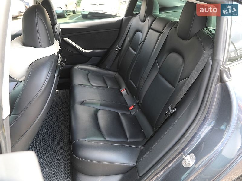 Седан Tesla Model 3 2021 в Харькове