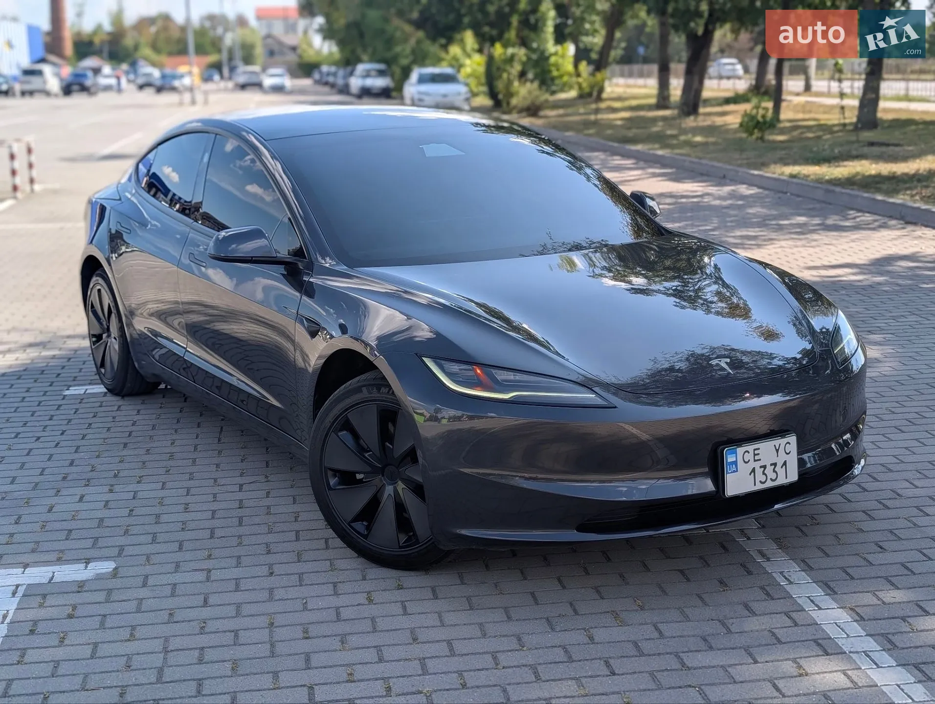 2025 Tesla Model 3 - мініатюра 6