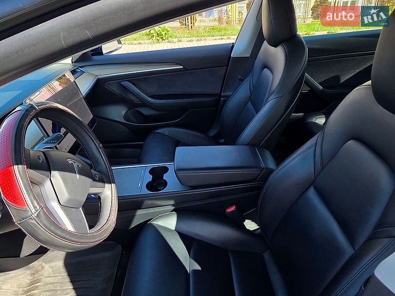 Седан Tesla Model 3 2021 в Львове фото 13 Седан Tesla Model 3 2021 в Львове