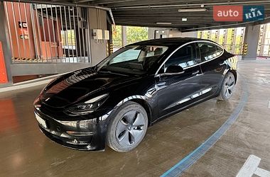 Седан Tesla Model 3 2020 в Харкові