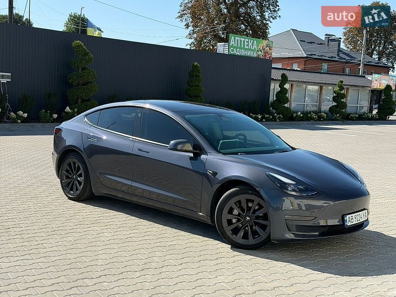 Tesla Model 3 2022