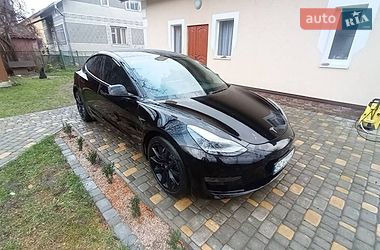 Седан Tesla Model 3 2022 в Дрогобыче